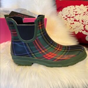 Corkys Green Plaid Women's Rain Boots New in Box.